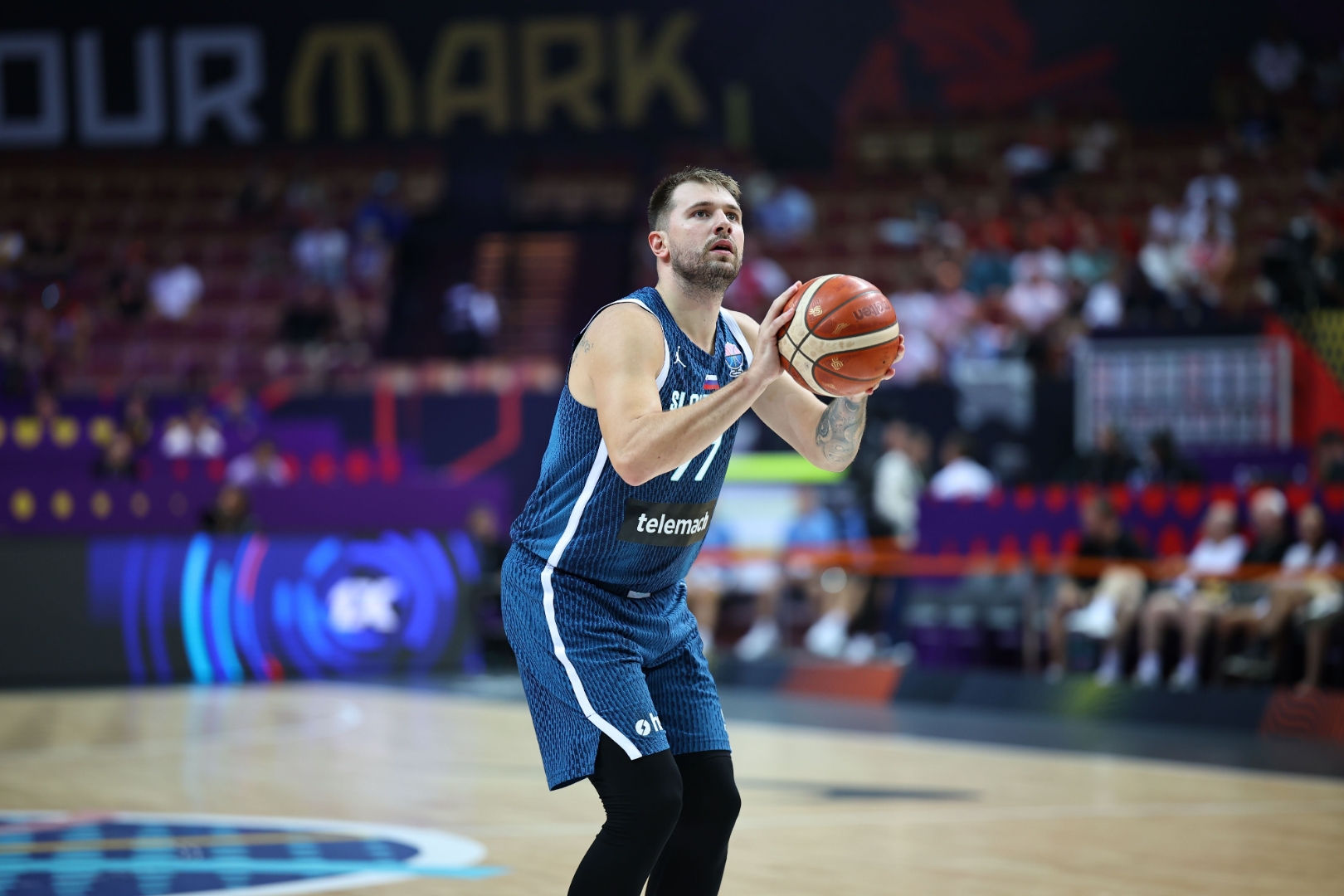 关于加时末段法兰克福绝杀压哨：NBA常规赛节点到来，质疑声仍在，赛程密集仍需轮换的信息-欧博网址